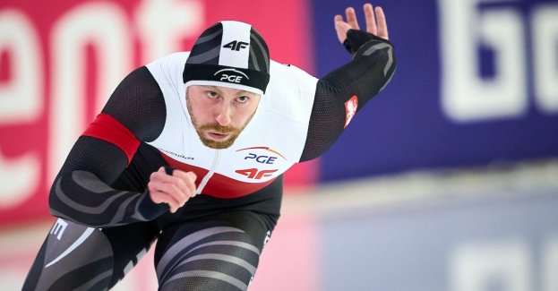 Po raz kolejny w tym sezonie ze znakomitej strony w Pucharze Świata w łyżwiarstwie szybkim pokazał się Damian Żurek. Lider naszej kadry na 500 metrów ponownie wywalczył srebrny medal na tym dystansie, tym razem podczas zawodów w Calgary, a jego wynik 33.85 sekundy to znów nowy rekord Polski! Na listę najszybszych wyników naszego kraju wpisał się też Vladimir Semirunnii, który na dystansie 5000 metrów pojechał znakomite 6:09.18!